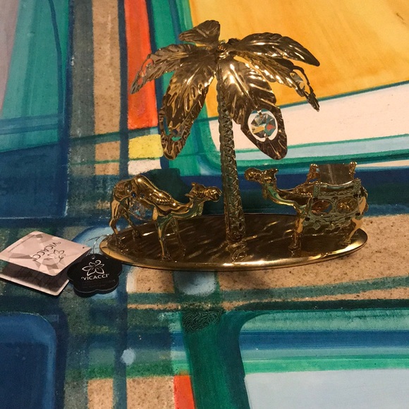Crystal Camel and Palm Tree - Picture 2 of 5